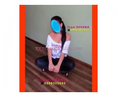 PEQUEÑA, SENSUAL Y CON MUCHAS FANTASÍAS GUARDADAS ????